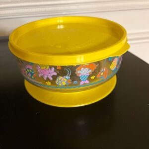 vintage 1993 Cherubs baby feeding bowl with lid and suction by playtex